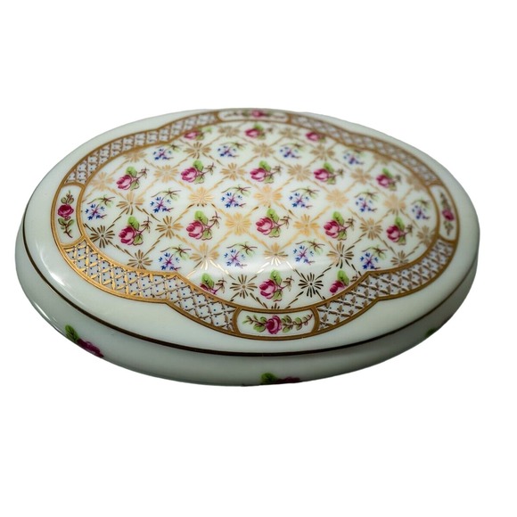 Vintage Limoges Castel Oval Porcelain Trinket Box with Roses and gold trim lid - Picture 3 of 6